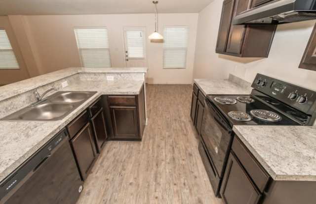 8306 Tesoro Hills