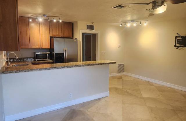 210 Southwest 8th Avenue