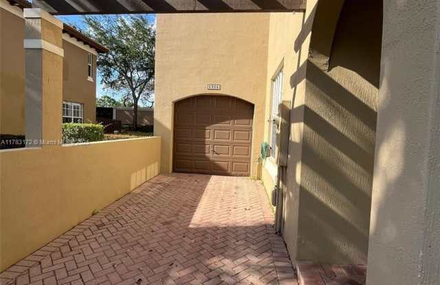 6965 Julia Gardens Dr