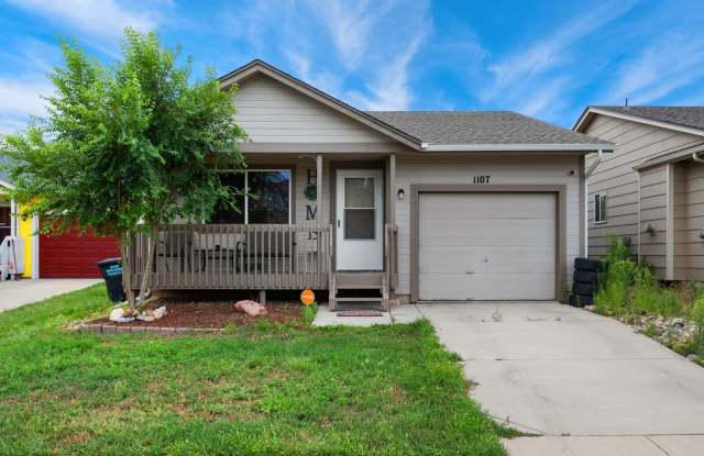 3 Bed 1 Bath Home in Fountain Under $1800!!! - 1107 Grinde Drive, Fountain, CO 80817