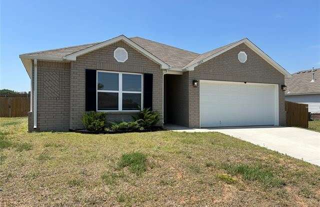 1905 S Lubbock Drive - 1905 Lubbock Drive, Claremore, OK 74019