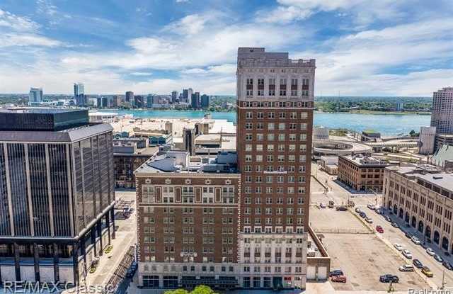 525 W Lafayette Boulevard