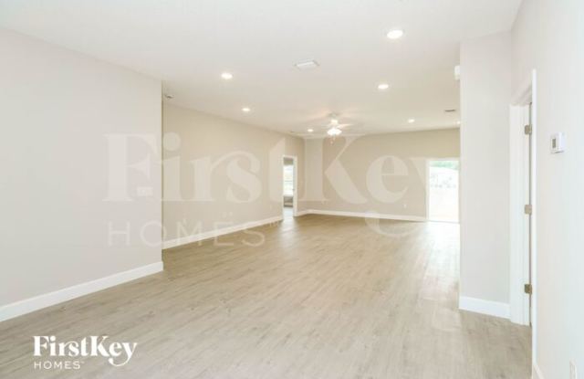 670 Weaver Road Southwest