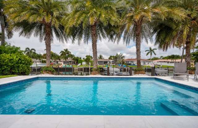 249 SE 3RD Avenue, Pompano Beach, FL 33060 - 7122