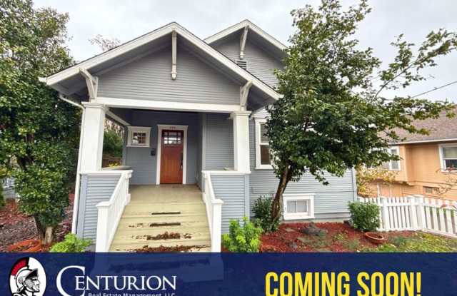 Photo of 244 14th St SE