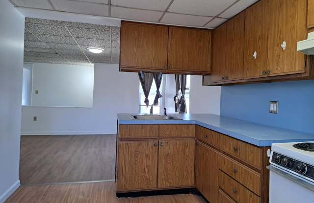 1318 Jefferson Avenue unit: 2