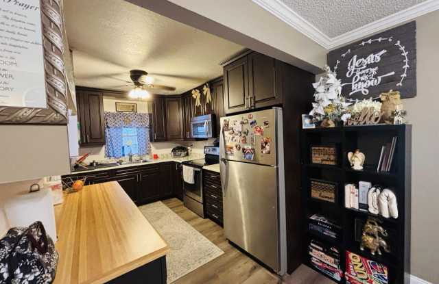 1010 Southwest 83rd Avenue