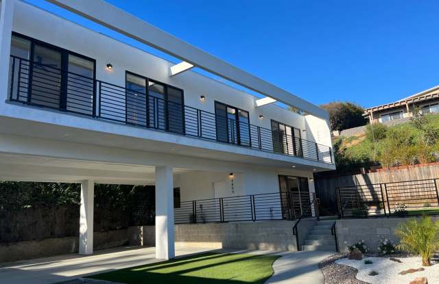 Stunning newly built, modern 1 bedroom, 1 bath unit