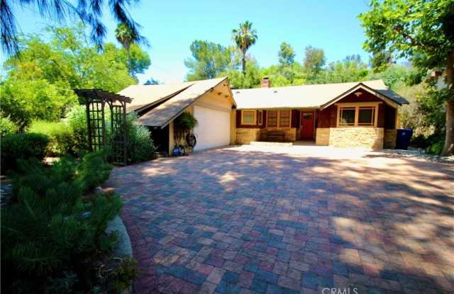 Photo of 4968 Reforma Road