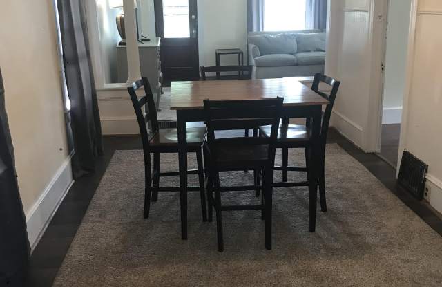 Photo of 141 W Cayuga St