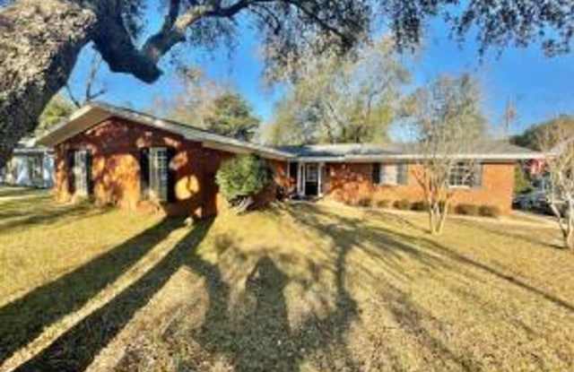 812 Linden Ave - 812 Linden Avenue, Okaloosa County, FL 32578