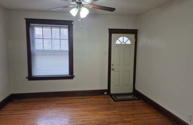 5109-09a South Broadway