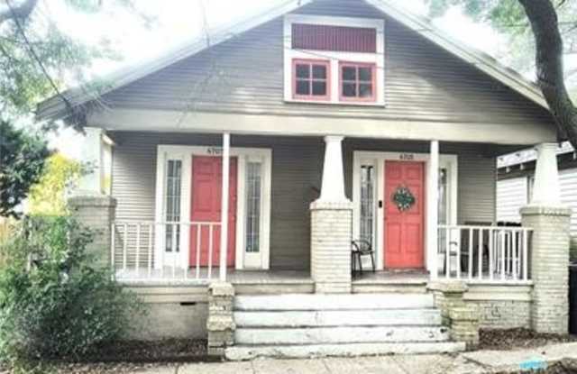 4707 COLISEUM Street