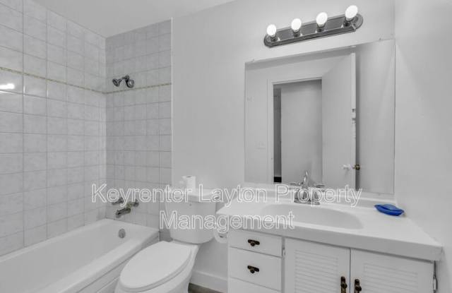 775 North Diamond Street