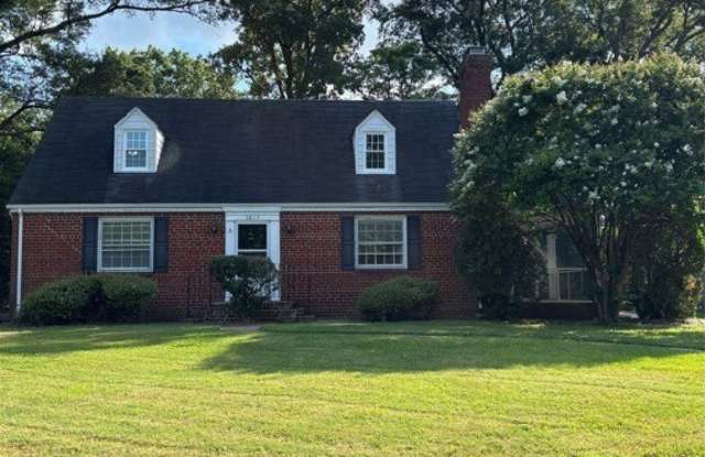 Photo of 5813 Fitzhugh Avenue