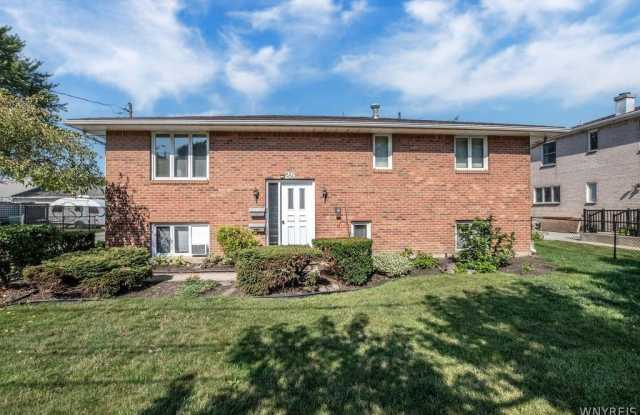28 Mead St. - Upper Unit
