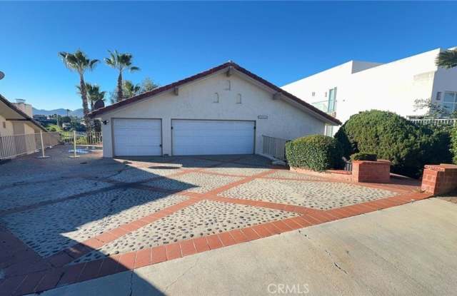 22244 San Joaquin Drive W