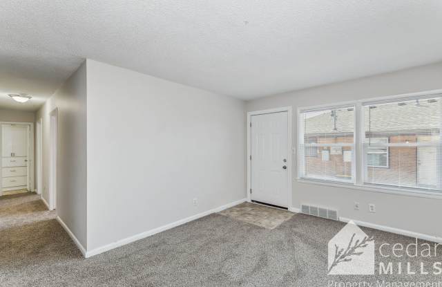 Remodeled Duplex Conveniently Located Near WSU! Section 8!