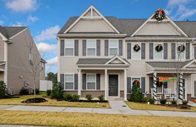 Morrisville End Unit Townhouse: Available June 10th