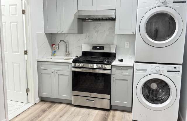 Photo of 138 PARKVIEW Avenue