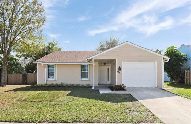 Photo of 143 Greentree Circle