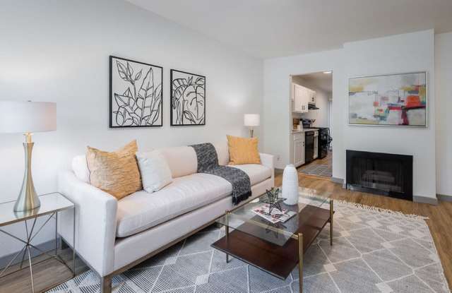 Ascent at Cottonwood Creek Apartments