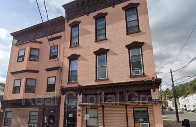 1098-1100 Broadway - 1098-1100 Broadway, Albany, NY 12204