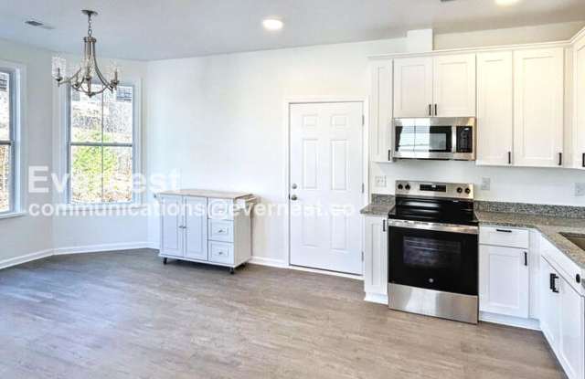 1372 Robins Nest Drive