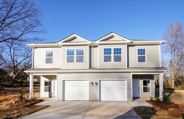 3 Bedroom Duplex Home Available Now in Cherryville, NC
