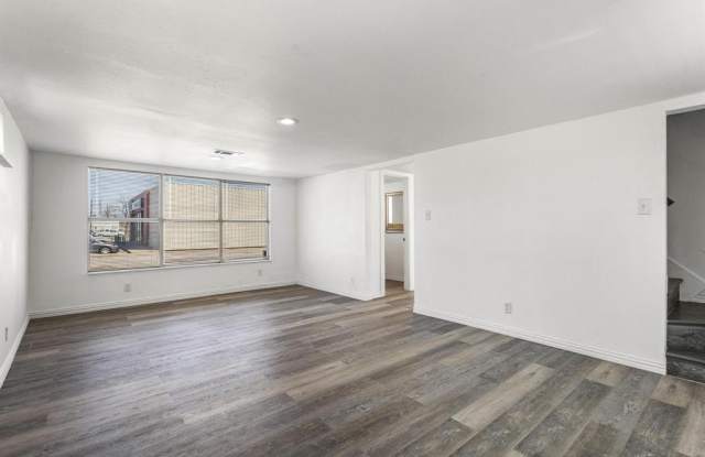 1018 S Austin Avenue