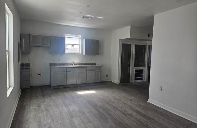 1321 South Rampart Street - 201