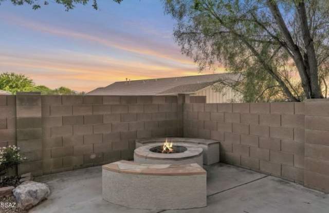 470 South Sunny Rock Drive