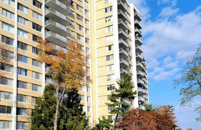 301 N BEAUREGARD Street unit: 903