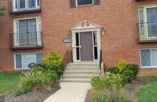 3805 SWANN Road unit: 102