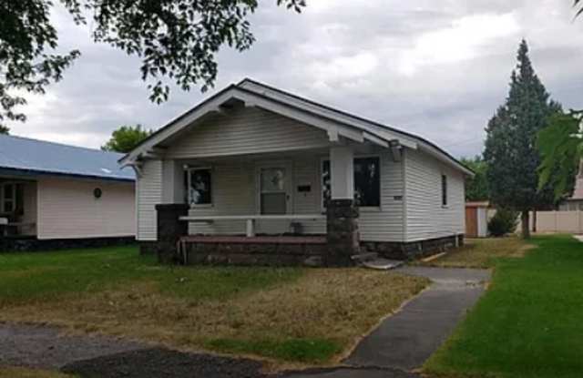 CHARMING 2 BED 1 BATH HOME IN ST ANTHONY
