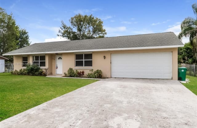 524 SW Buswell Ave - 524 Southwest Buswell Avenue, Port St. Lucie, FL 34983