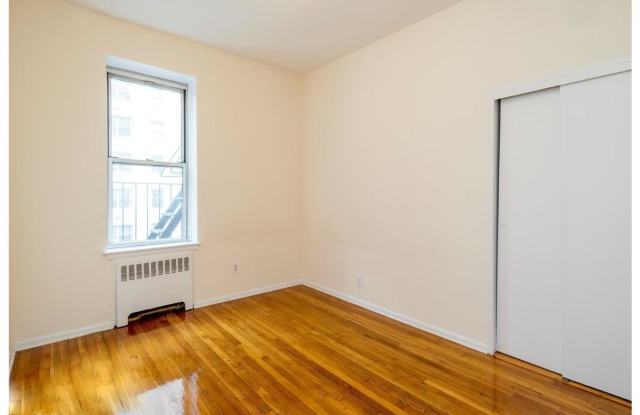 Photo of 133 East 84th Street