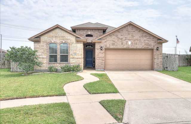 2242 Anacua - 4/bedroom 2/bathroom - $2,495/month