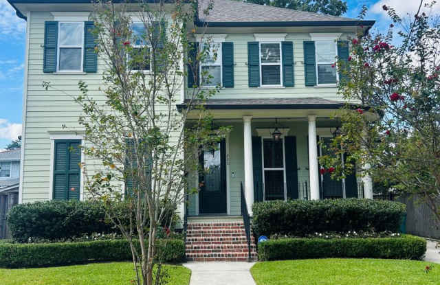 Photo of 220 Labarre Dr.