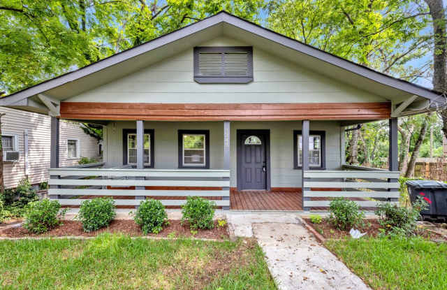 Avondale Gem!! - 3 Bed/2 Bath - Great location!