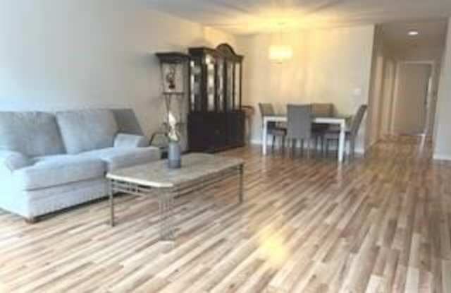 37 Greenwich Avenue