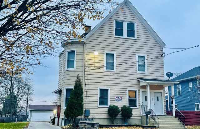 Photo of 72 N 4th Street N