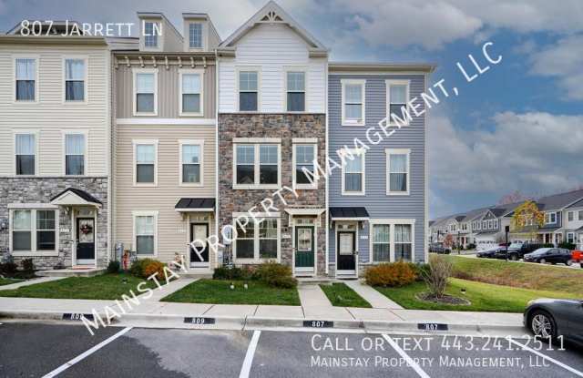 807 Jarrett Ln