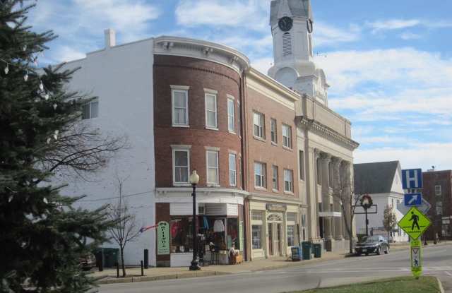 10 S. Main St. Street - 10 S Main St, Rochester, NH 03867