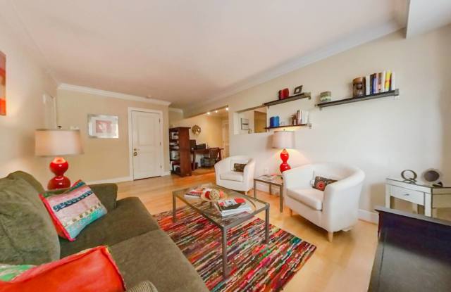 2841 Gainesville Street Southeast#201