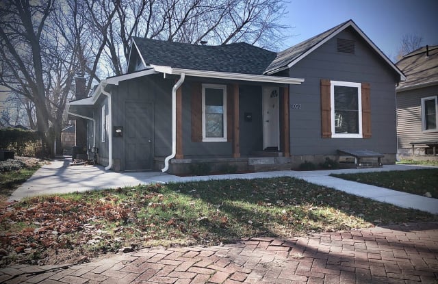 1023 Pierre Street - 1023 Pierre Street, Manhattan, KS 66502