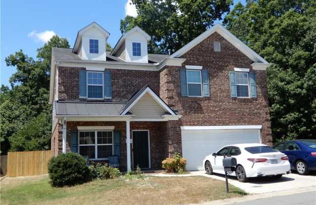 1642 Ashmead Lane