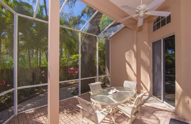 Photo of 8785 Lakeside Boulevard