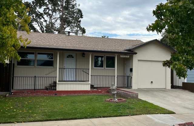 Photo of 2545 Fourth Street