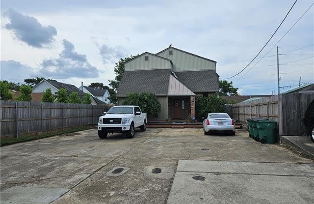 311 CHESTNUT Street - 311 Chestnut Street, Metairie, LA 70005